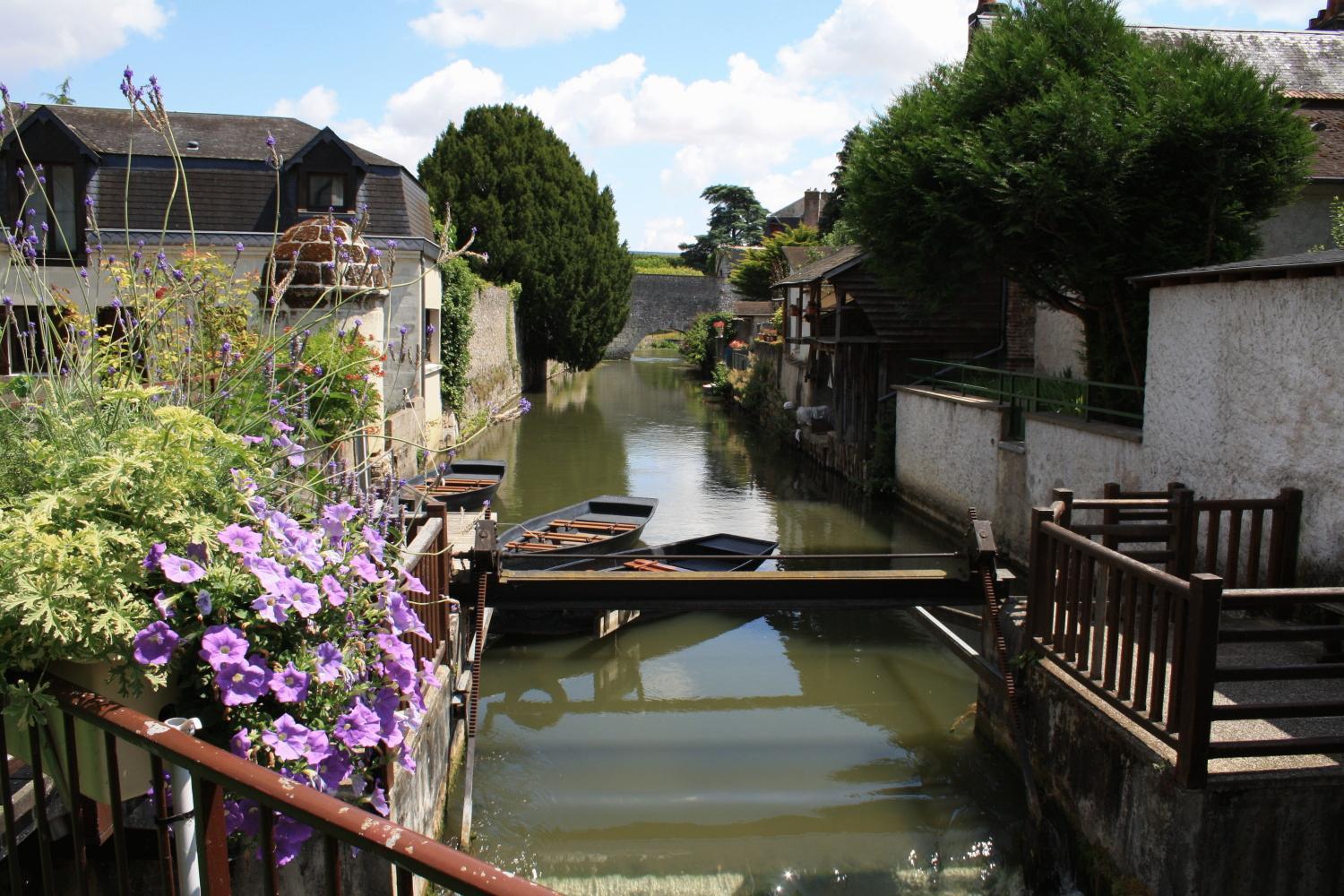 Logis Hôtels Le Saint Georges Vendôme Exterior foto